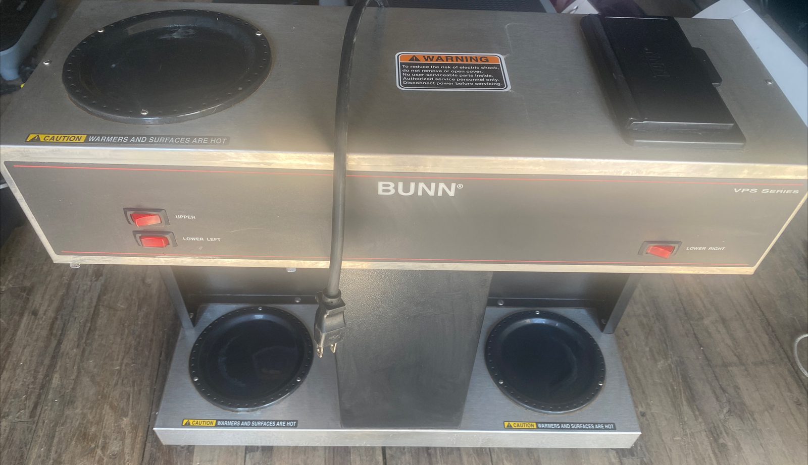 Bunn Coffee Maker, VPS series. 3 warmers, used but in good condition