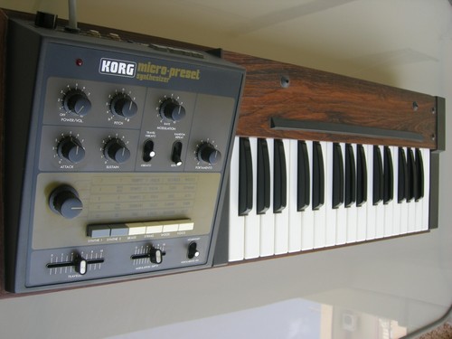 KORG MICRO-PRESET SYNTHESIZER M500 - Picture 3 of 7