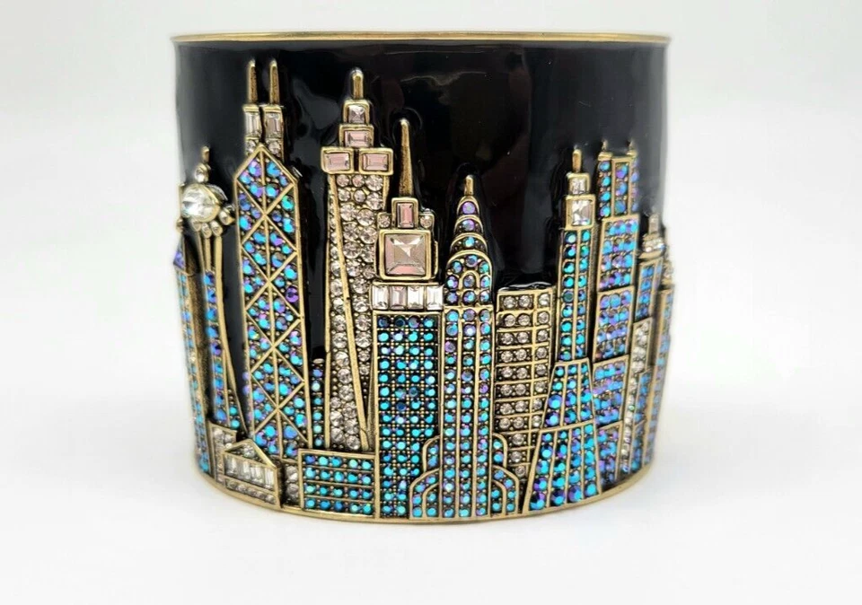 Brazalete Heidi Daus Skyline Drive MASIVO Cristal de Swarovski + Esmalte con Bisagras