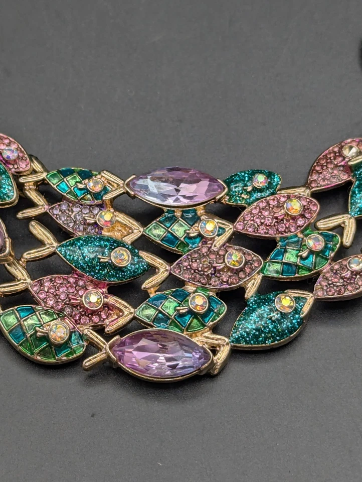 Extensor de collar Betsey Johnson tono dorado escuela de peces azul rosa llamativo  Foto 3 de 4