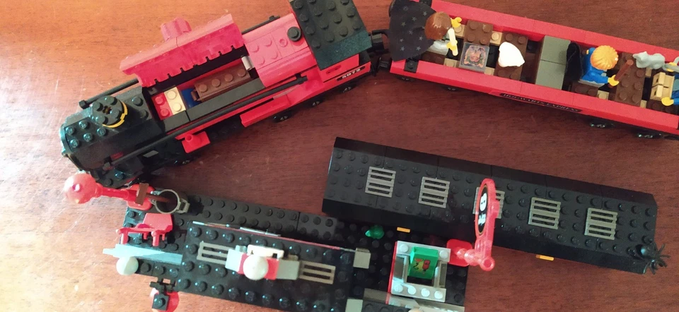 LEGO Harry Potter 4708 Hogwarts Express, foto 2 di 5
