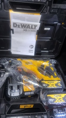 DEWALT DCH033m2Xr Bohrhammer Bohrmaschine