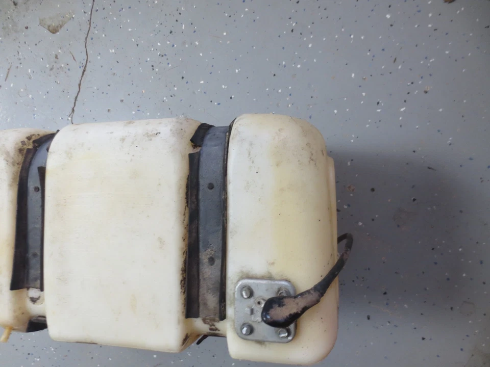 Yamaha Rhino 450 2007 usado OEM pila de tanque de combustible de gasolina Foto 4 de 4