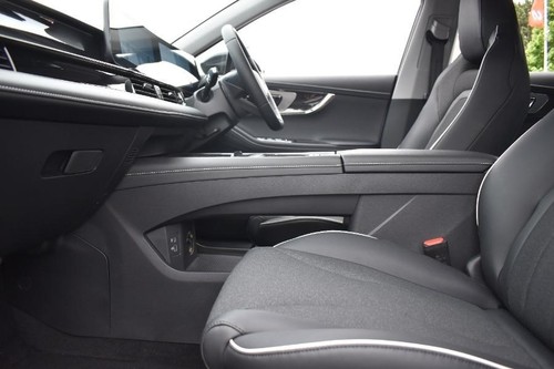 2025 Omoda OMODA E5 61.05kwh Comfort Suv 5dr Electric Auto (204 Ps) HATCHBACK El - Picture 20 of 24
