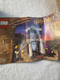 LEGO 4702 Harry Potter The Final Challenge Mini Figs & manual READ