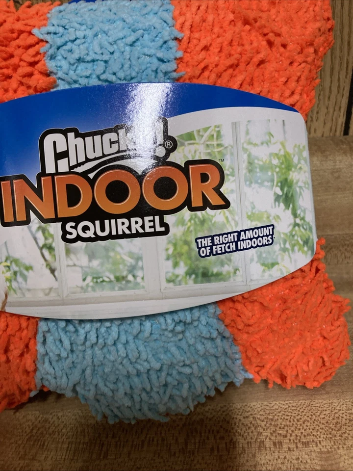 Chuckit! ARDILLA VOLADORA INTERIOR para buscar perro peluche suave para un tiempo de juego seguro y silencioso Foto 2 de 3