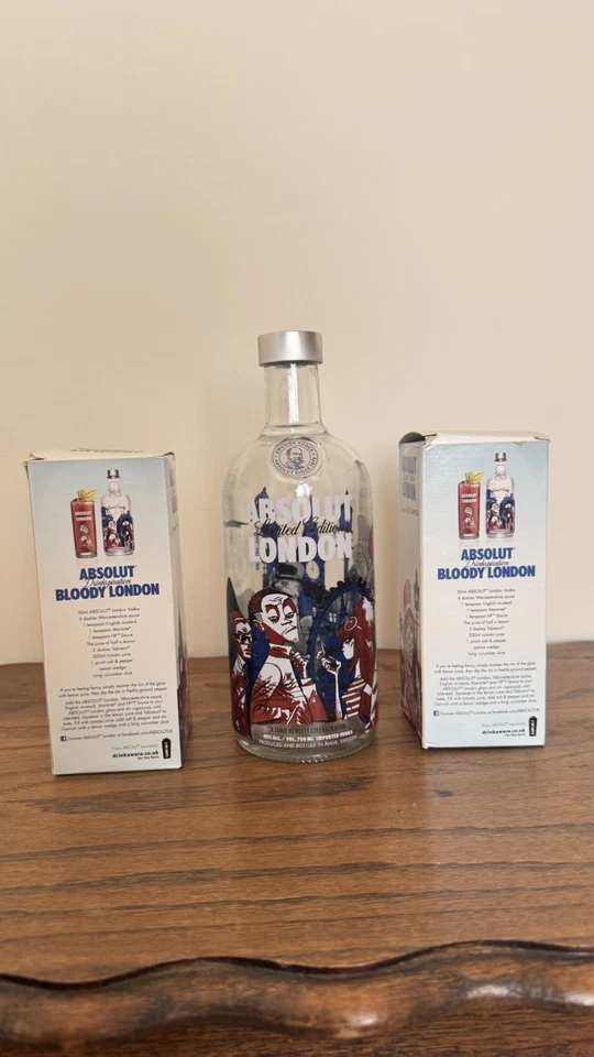 Absolut London Limited Edition Bottle & Glass Set, A Jamie Hewlett Collaboration - Image 2 of 4