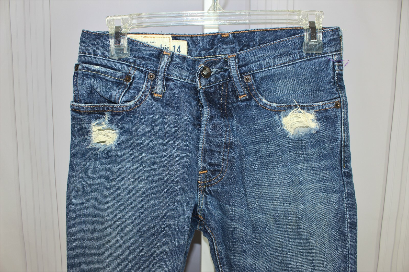 Picture 3 of 4