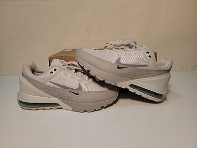 NIKE MEN display picture 1