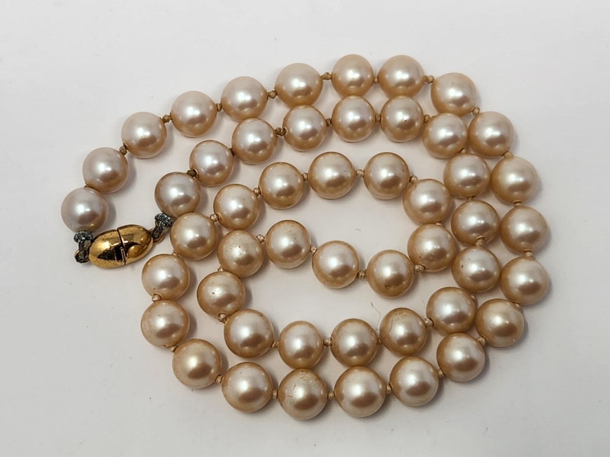 メッキ　アクセサリー　MONET パール Signed MONET Faux Pearl Necklace 18