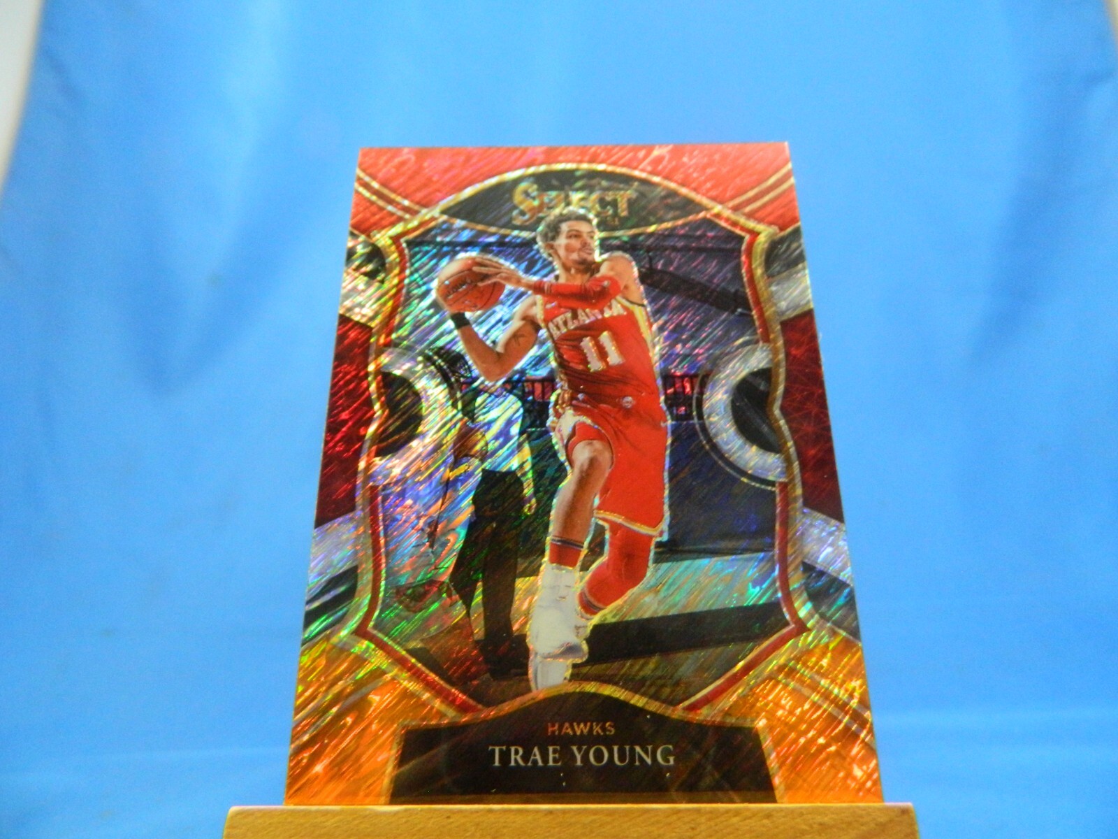 Trae Young Select 2020-21 Concourse Red White Orange Shimmer Prizm
