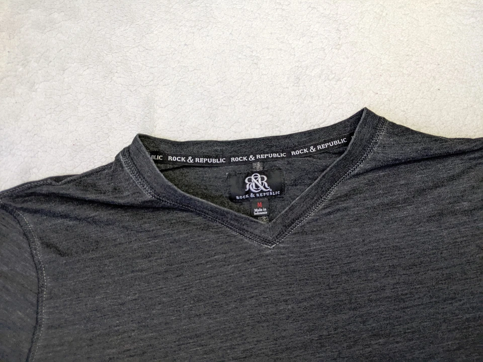 Camiseta Rock & Republic Mujer M Negra Gris Jaspeado Rayas Cuello en V Foto 2 de 4