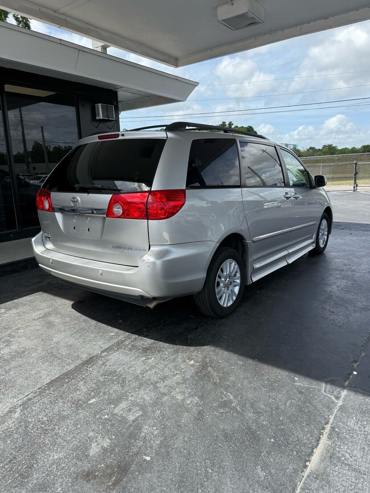 Picture 4 of 20