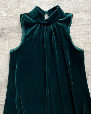 green emerald velvet dress Tommy Hilfiger Women's Sleeveless Crew Neck Floral Print Jersey Shift Dress,  Parakeet Multi, 0 at Amazon Women's Clothing store main image 1