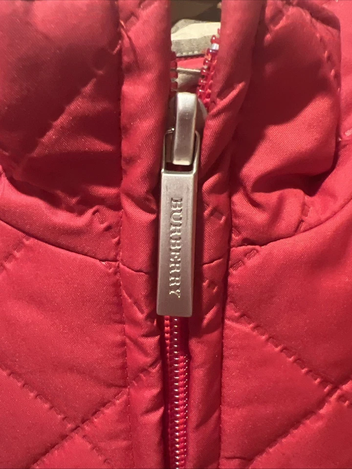 Chaleco acolchado Burberry London rojo mediano excelente estado envío gratuito Foto 2 de 4