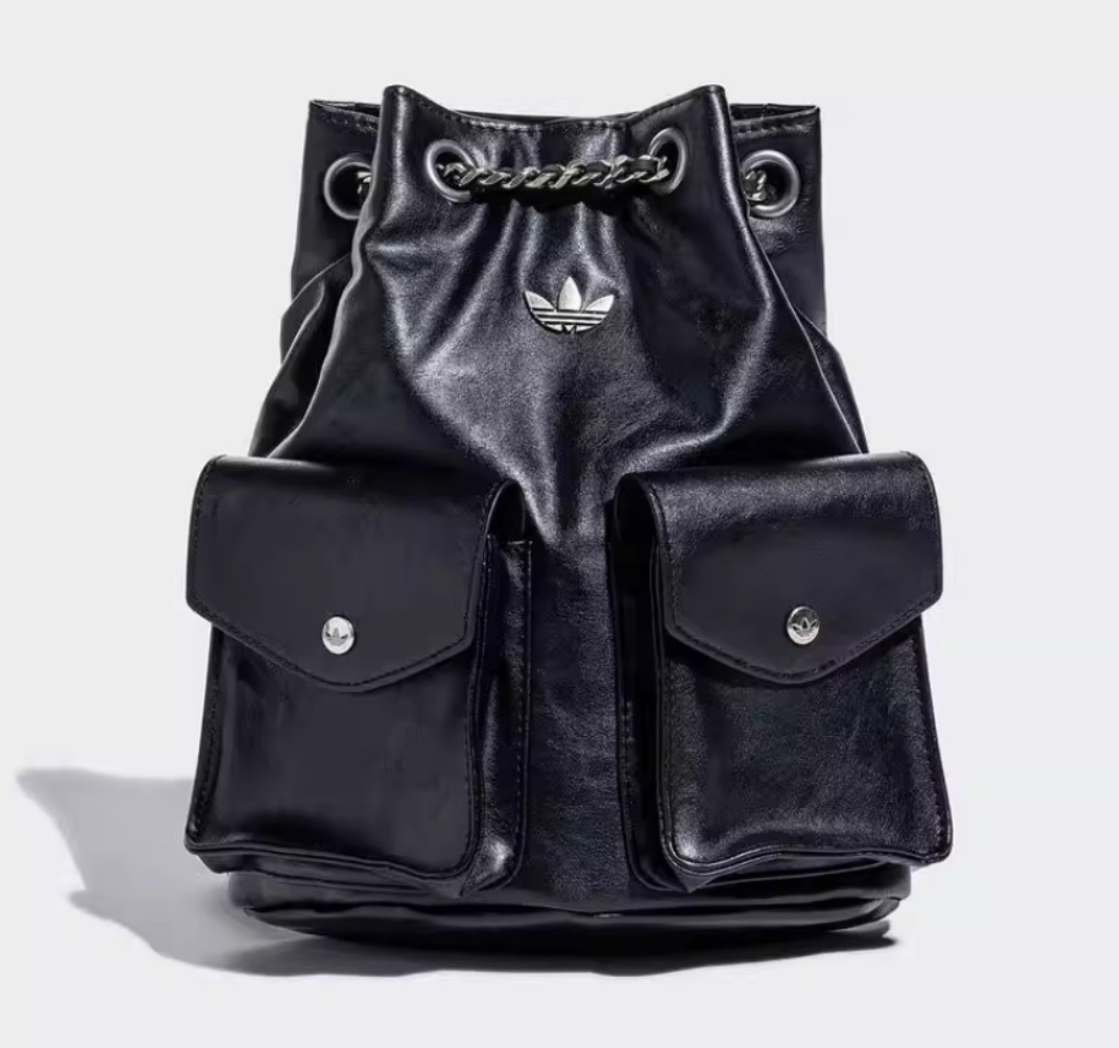 NEW adidas Originals Classic Sports Shoulder Bag Women KW4750 No Tariffs In US