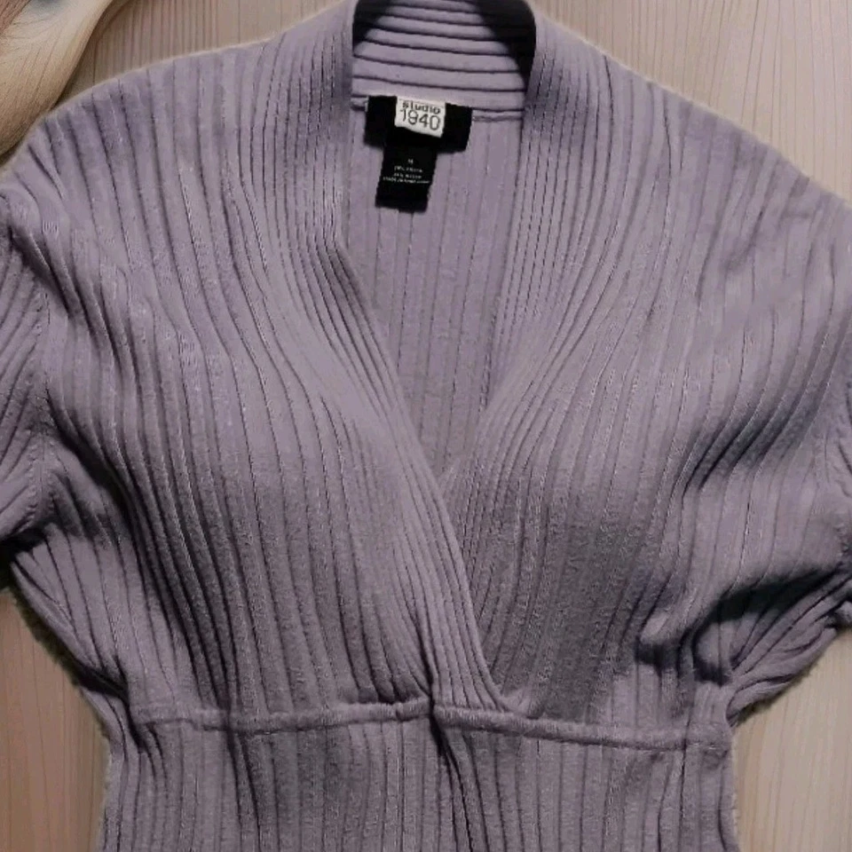 Suéter Babydoll De Colección Y2K M Ajustado Profundo V Coqueta Preppy Pastel Púrpura Femenino Foto 3 de 4