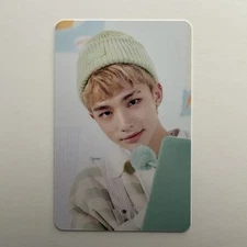 [Stray Kids] HYUNJIN - 2023 SEASON'S GREETINGS SKZ's Mini World Photocard