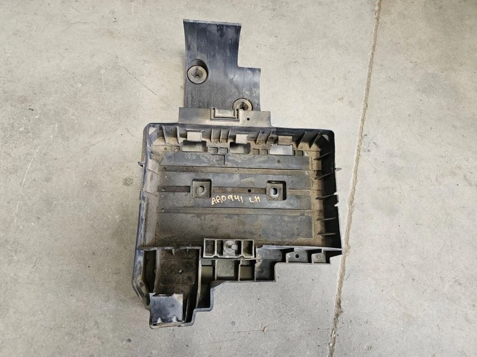 06 Ford F350 Super Duty 6.0L USADO FABRICANTE ORIGINAL FÁBRICA Bajo el capó Soporte Bandeja Batería Izquierda Foto 2 de 4