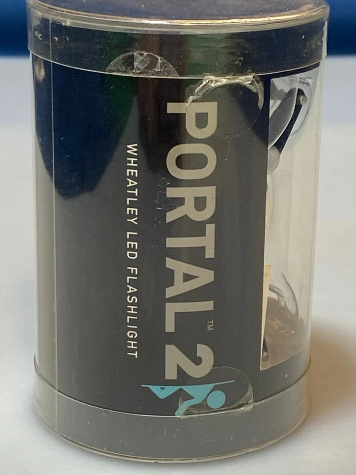 Portal 2 Wheatley LED Flashlight Keychain ThinkGeek New Working Collectable - Image 3 of 4