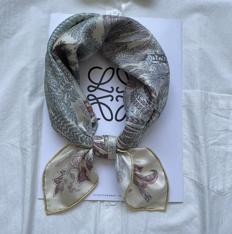 Pure 14 Momme Twill Silk Bandanna Scarf Wrap forest Print Square Shawl 65X65cm