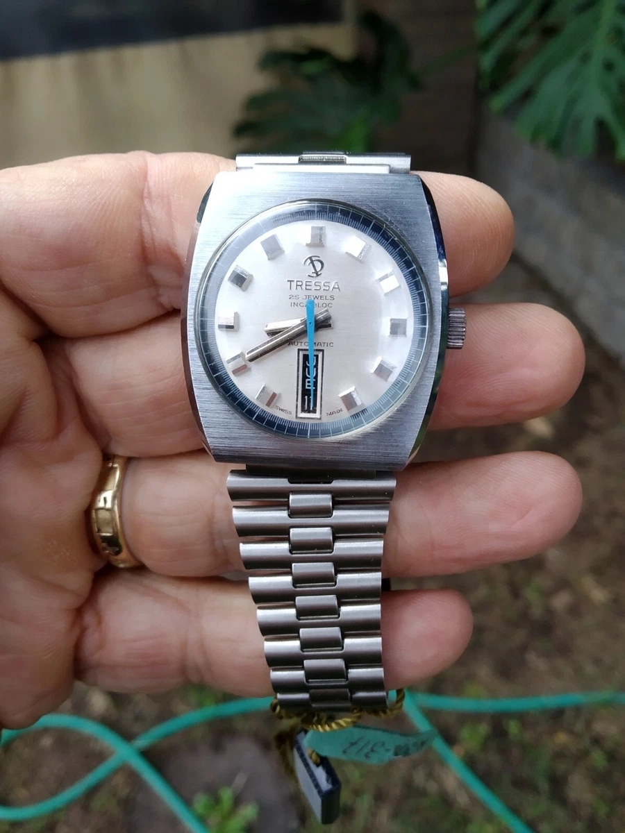 Tressa automatic top