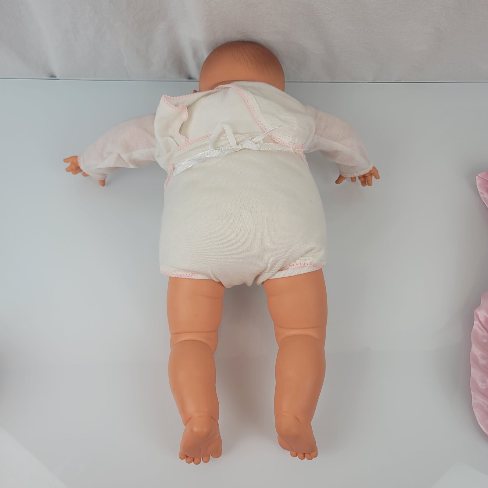 Vintage 1984 Berjusa 20” Sleeping Newborn Vinyl & Cloth Baby Doll w