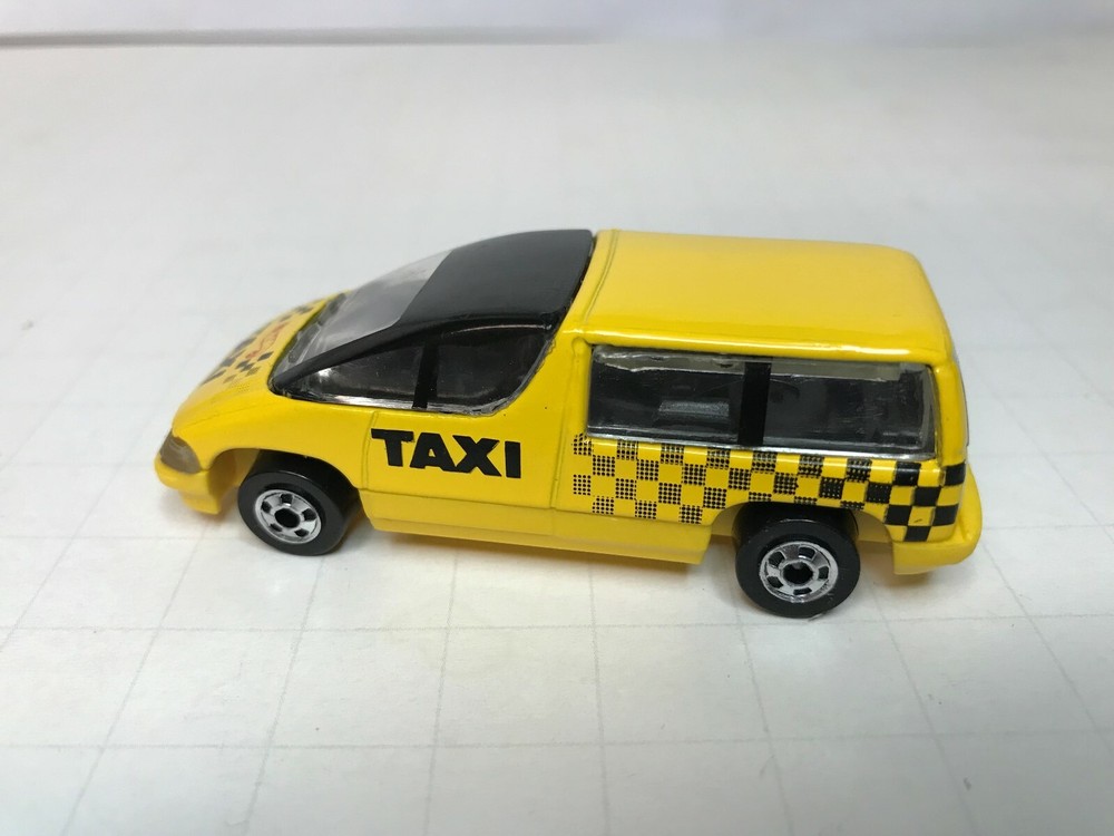 HOT WHEELS CHEVY LUMINA VAN  