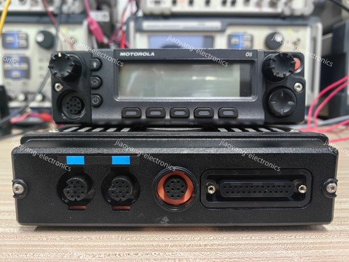 Motorola APX7500 M30TSS9PW1AN UHF R1 7/800MHz ADP AES DES - Zdjęcie 2 z 8