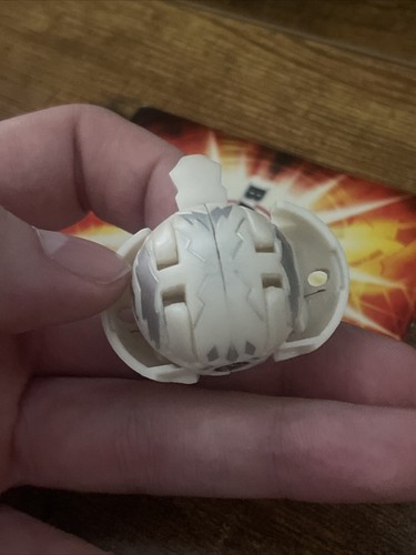 Bakugan Battle Brawlers HYNOID HAOS WHITE PEARL 510G RARE BC - Picture 8 of 13
