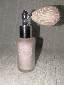 RARE The Body Shop The Sparkler Glazed Apple Scented Shimmer Powder Spray NWB