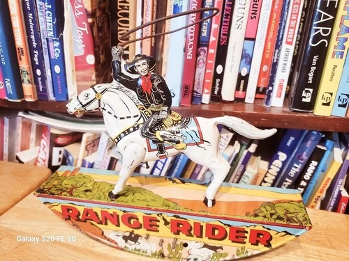 NICE VINTAGE  1930'S MARX  TIN LITHO WIND UP COWBOY RANGE RIDER
