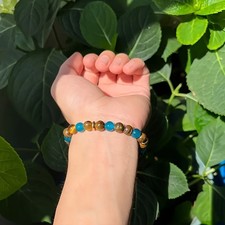 A Wealth-attracting Tiger's Eye Stone Bracelet - The Natural Beads Symbolize Wea