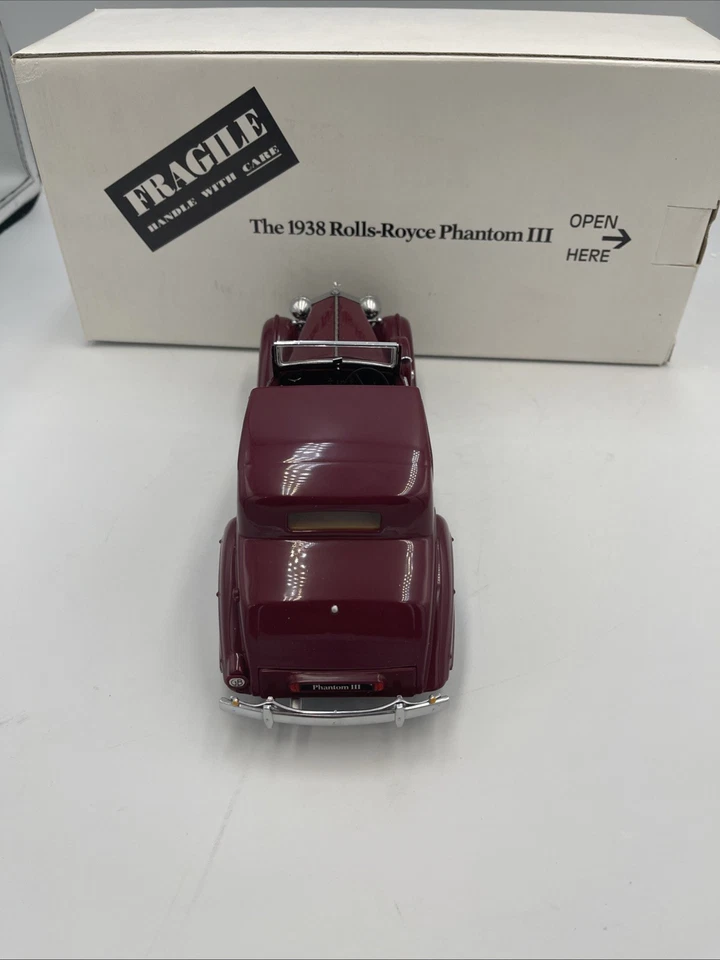 Danbury Mint 38 1938 Rolls-Royce Phantom III Detailed Collectible Car Garnet Red - Image 3 of 4