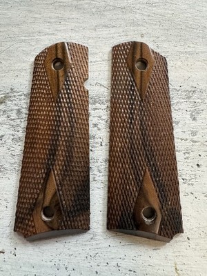 High Figured Grips for Full Size and Commander 1911 #1
