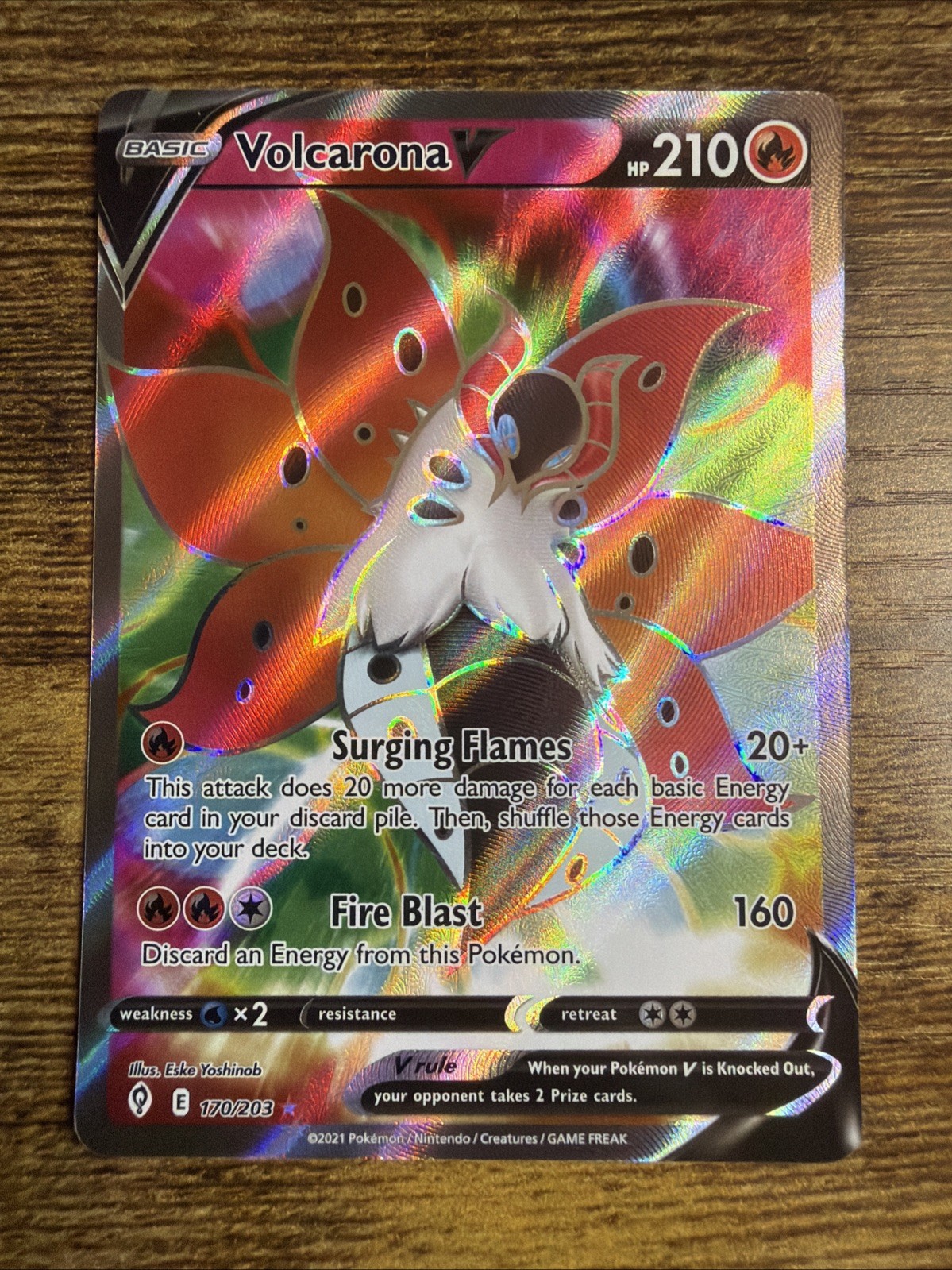 Volcarona V (Full Art) 170/203 SWSH07: Evolving Skies Ultra Rare Pokemon Card