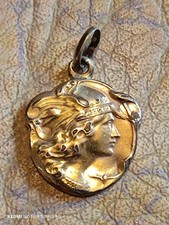 Pendentif Déesse Marianne art Nouveau Belle Époque Plaqué Or Rose Signé Becker 