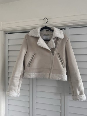 Stradivarius Teddy Sherpa Lined Cream Jacket Size Medium