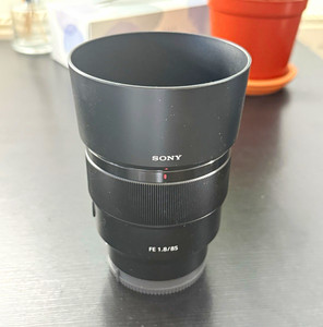 Sony FE 85mm f/1.8 Telephoto E Mount Lens SEL85F18