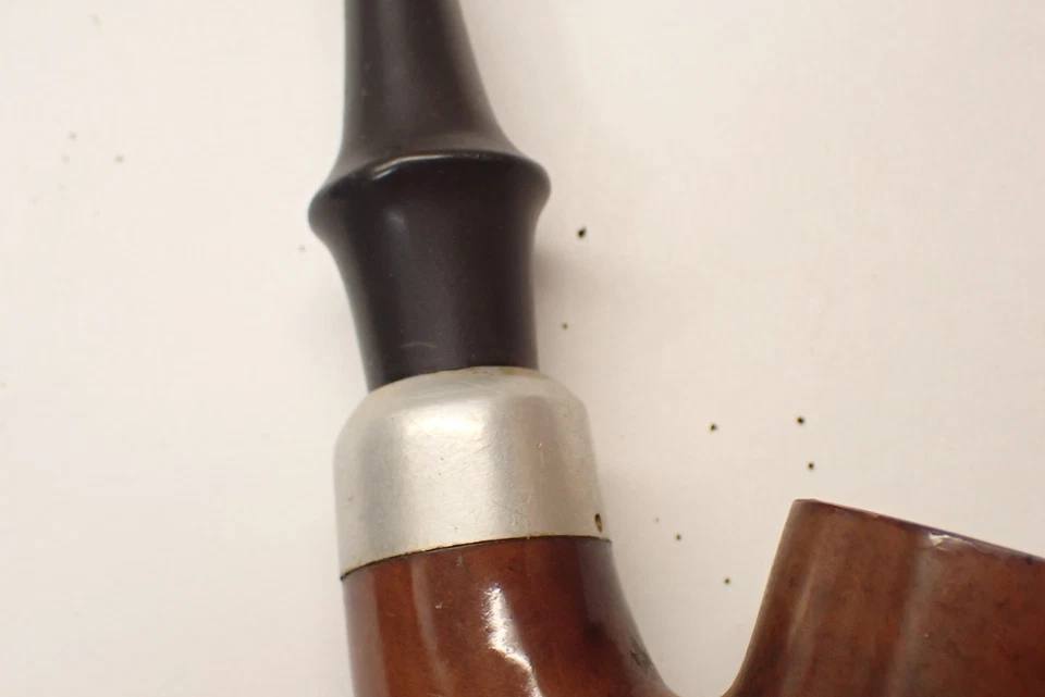 Vintage WDC Wellington Imported Briar Curved Stem Pipe - Image 3 of 4