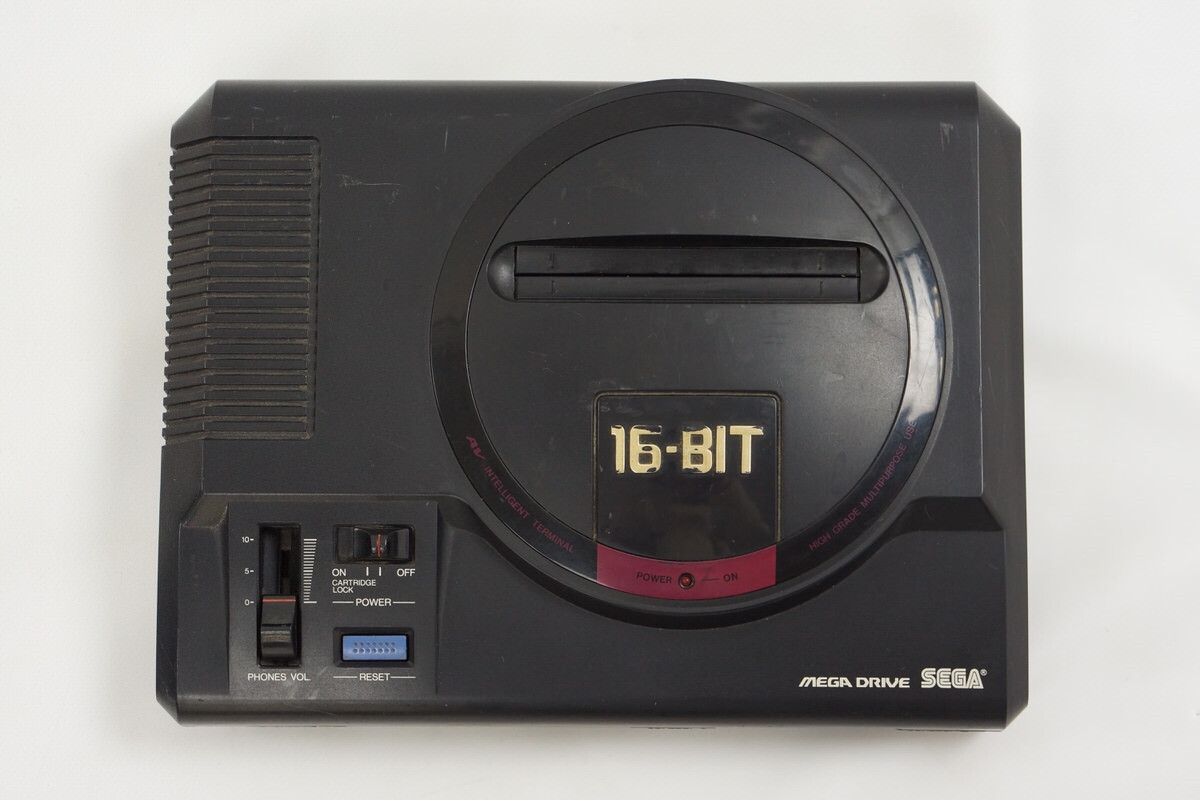 Mega Drive SEGA Console Original HAA-2510 Tested System Mega Drive SEGA Console Original HAA-2510 Tested System