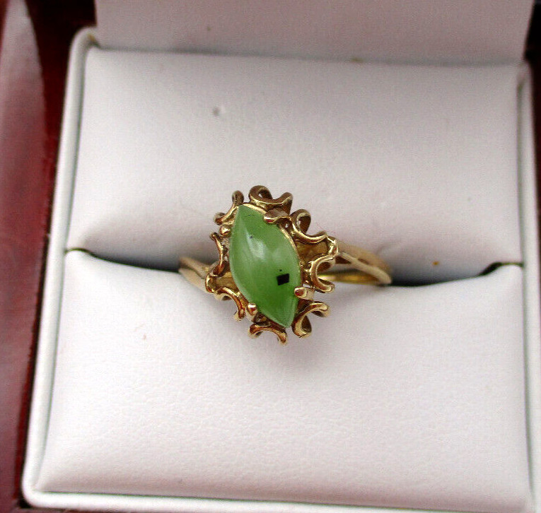 10K Yellow Gold Jade Solitaire Ring Size 6.75-7 [R224]