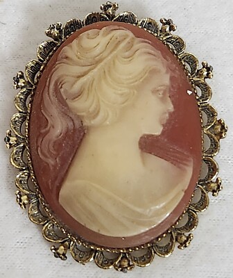 Vintage Gerry's Cameo Brooch Pin Resin Coral Color Cream Gold Tone