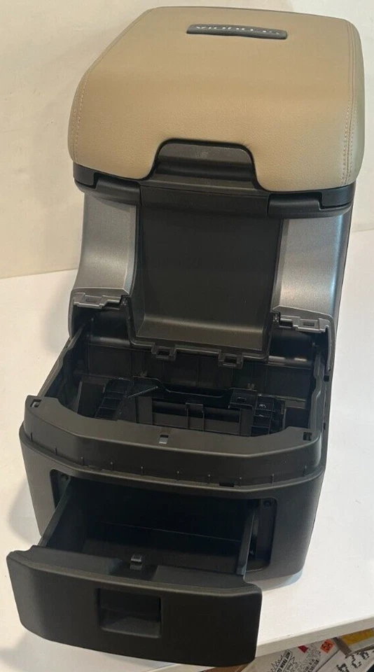 Toyota Sequoia 2008-2009 consola central trasera Foto 3 de 4