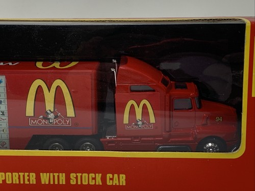 Racing Champions Transporter in scala 1/64 con stock car McDonald's Monopoly #94 - Foto 3 di 8