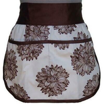 A Greener Kitchen AP010 Girls Organic Cotton Half Apron   Evelyn Chocolate Brown