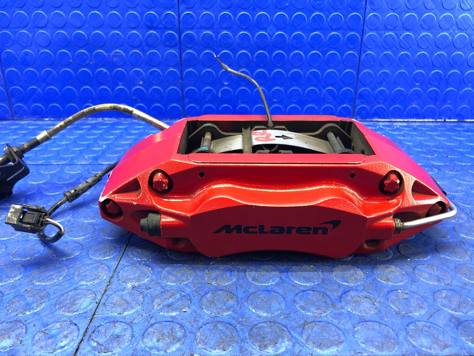 2016-2021 MCLAREN 570S OEM REAR RIGHT CARBON CERAMIC BRAKE CALIPER RED