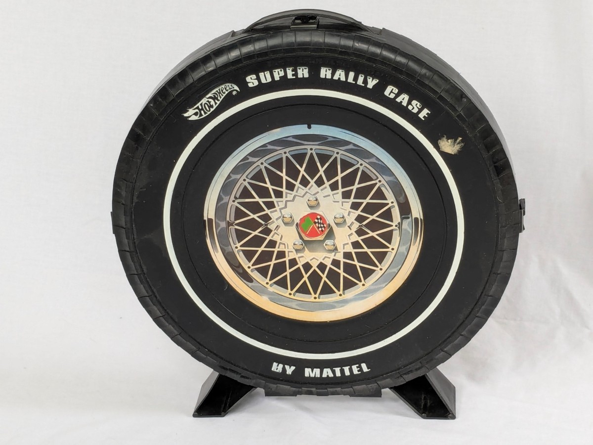 Vintage 1968 Hot Wheels White 24 Car Super Rally Car Case Mattel