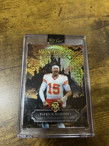 Patrick Mahomes Haunted Hits Monster Hunt 1/2 Wild Card SSP