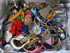 10 Lbs 8 ozs Huge Lot Broken Junk Scrap Jewelry Harvest Metal Art Craft Tangles